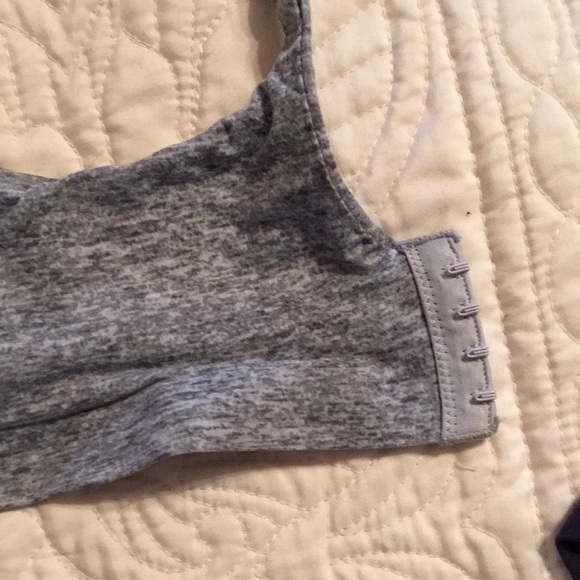 2 Soma Enbliss Wireless bras—size 40DD - Picture 6 of 11